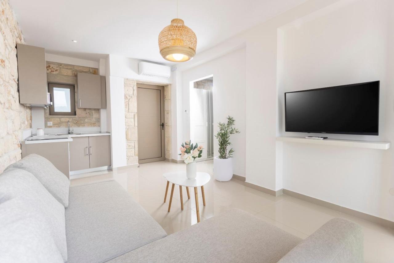 Anna Mare Luxury Apartments أفيتوس المظهر الخارجي الصورة